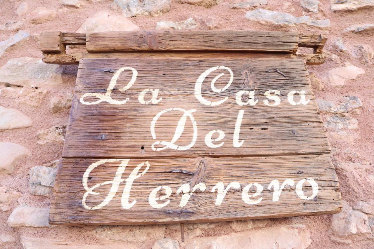 La casa del Herrero Villanueva de Viver Esterno foto